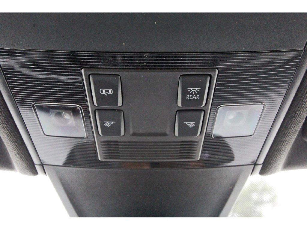 Used 2022 Volkswagen Tiguan SE R-Line FWD image 27