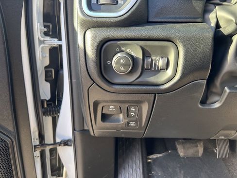 New 2026 RAM 1500 4x4 Crew Cab image 22