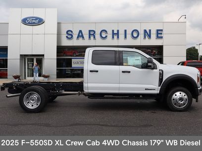 New 2025 Ford F550 4x4 Crew Cab Super Duty w/ XLT Value Package