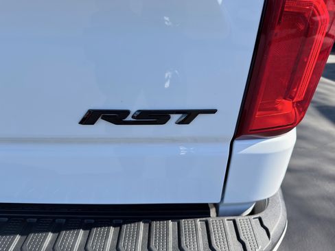 Used 2021 Chevrolet Silverado 1500 RST w/ Z71 Off-Road Package image 47