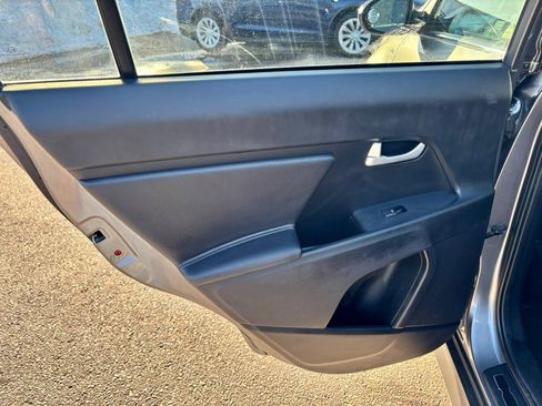 Used 2016 Kia Sportage SX image 19