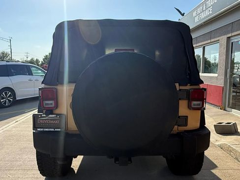Used 2013 Jeep Wrangler Sport w/ Connectivity Group AWD/4WD image 8