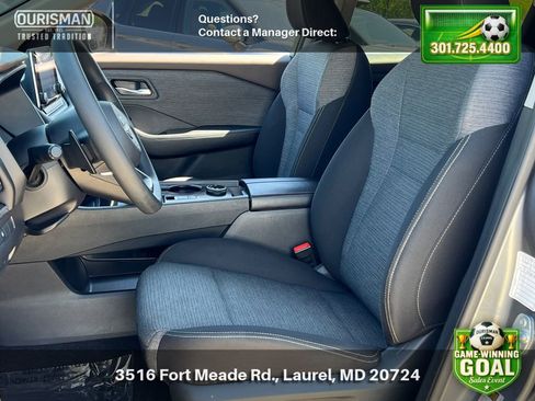 Used 2023 Nissan Rogue SV AWD/4WD image 6