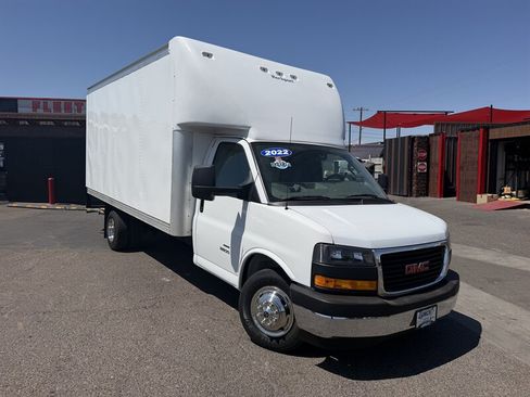 Used 2022 GMC Savana 3500 Extended w/ Power Convenience Package RWD image 1