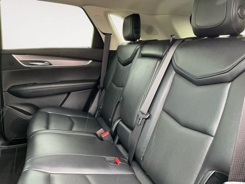 Used 2019 Cadillac XT5 Luxury FWD image 23