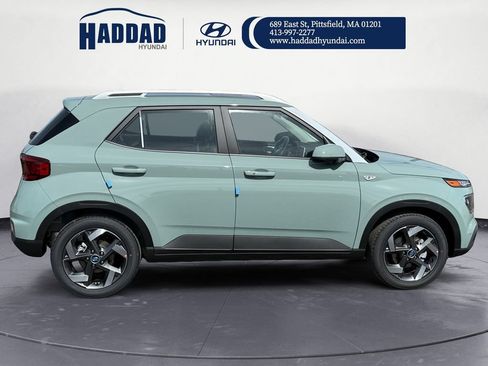 New 2026 Hyundai Venue SEL FWD image 7