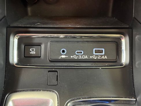 Used 2024 Subaru Ascent Limited w/ Technology Package AWD/4WD image 38