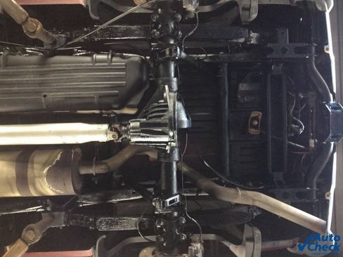 Used 2015 GMC Sierra 2500 SLT w/ Suspension Package, Off-Road image 14