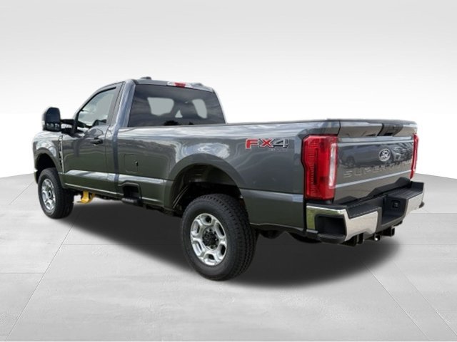 New 2027 Ford F350 XLT w/ FX4 Off-Road Package AWD/4WD image 2