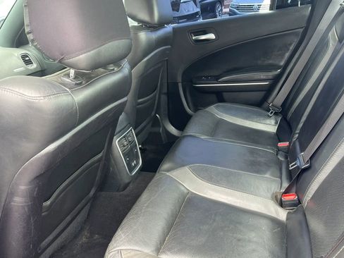 Used 2020 Dodge Charger SXT w/ Leather Interior Group RWD image 15