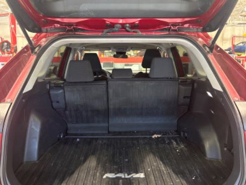 Certified 2024 Toyota RAV4 LE image 41