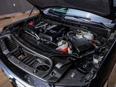 Used 2025 GMC Yukon XL AT4 w/ Premium Trailering Package AWD/4WD image 40