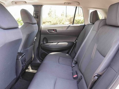 Certified 2024 Toyota Corolla Cross LE w/ Moonroof Package FWD image 22