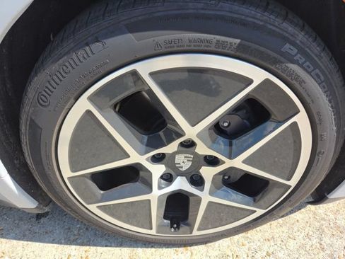 Used 2025 Porsche Taycan RWD image 11
