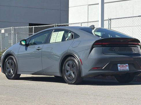 Used 2024 Toyota Prius LE image 6