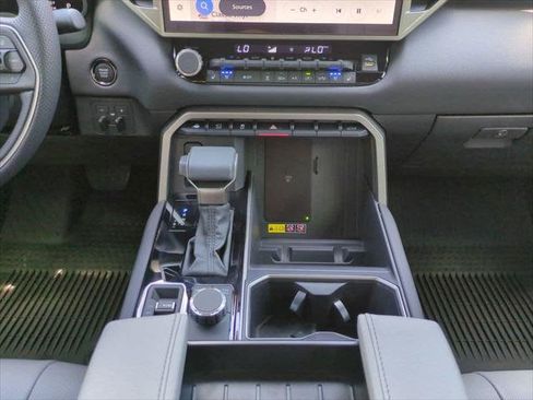 Certified 2026 Toyota Tundra Limited AWD/4WD image 16