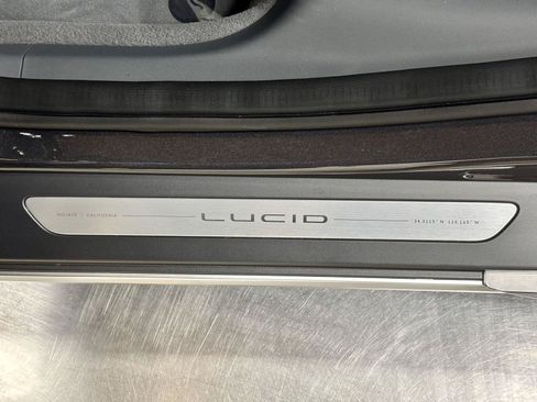 Used 2024 Lucid Air Touring AWD/4WD image 19