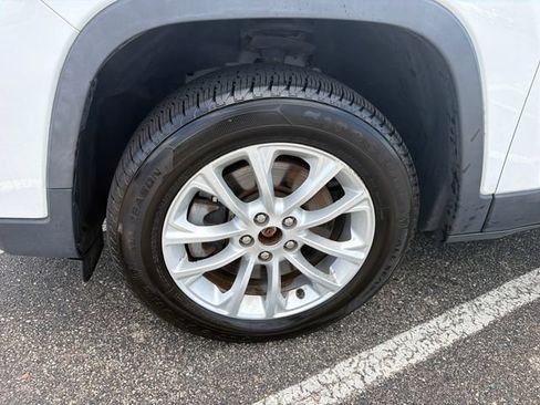 Used 2020 Jeep Cherokee Latitude AWD/4WD image 26