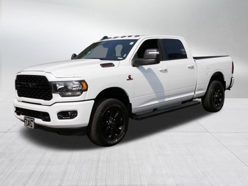 Used 2024 RAM 2500 Big Horn w/ Night Edition AWD/4WD image 3