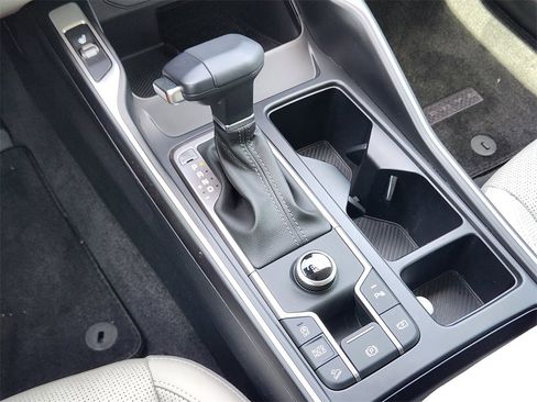 New 2025 Kia Sorento S image 12