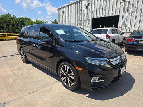 Used 2019 Honda Odyssey Elite image 4