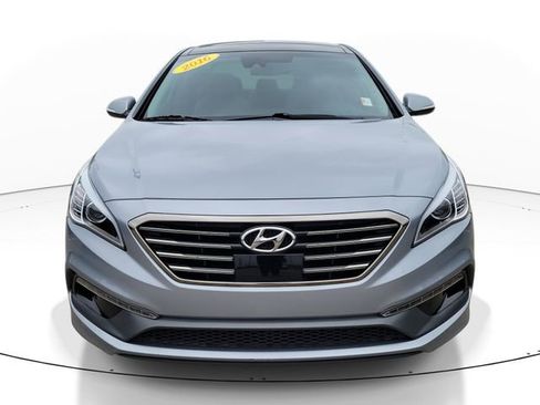 Used 2016 Hyundai Sonata Limited w/ Option Group 04 image 2