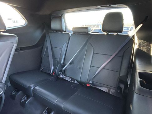 Used 2025 Buick Enclave Preferred image 30