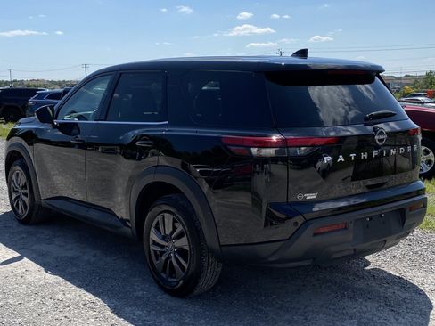 Used 2022 Nissan Pathfinder S FWD image 7