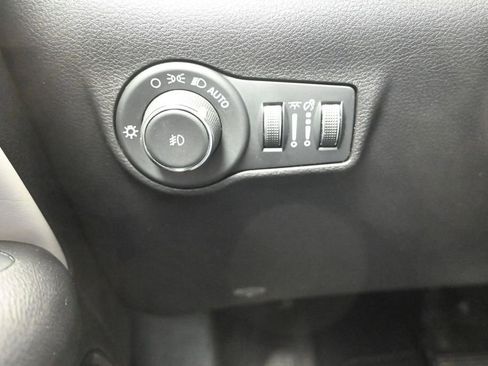 Used 2024 Jeep Compass Limited AWD/4WD image 18