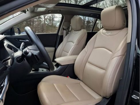 Used 2020 Cadillac XT4 Premium Luxury w/ Driver Awareness Package FWD image 15
