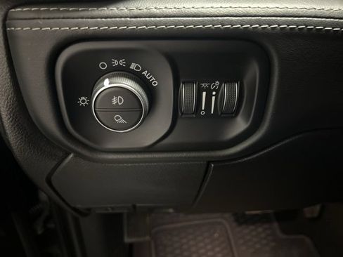 Used 2021 RAM 2500 Limited w/ Night Edition AWD/4WD image 14