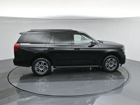 New 2026 Ford Expedition Active image 41