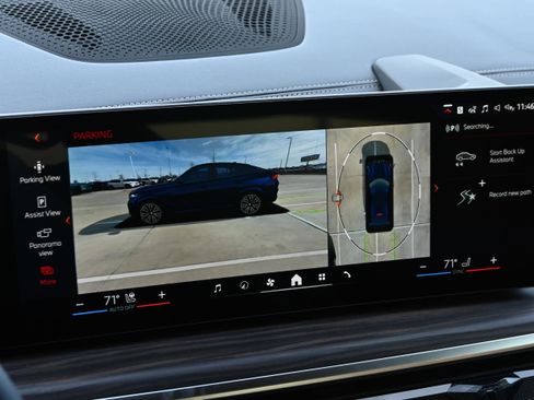 New 2026 BMW X6 xDrive40i w/ Climate Comfort Package image 16