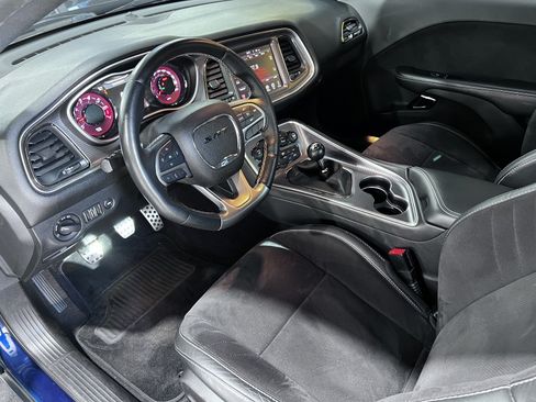 Used 2016 Dodge Challenger SRT Hellcat RWD image 14