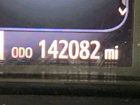 Used 2018 Toyota Sienna XLE FWD image 28