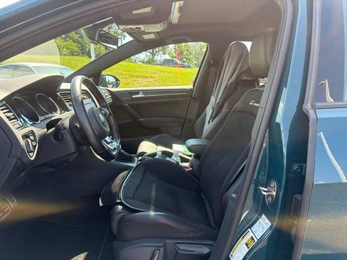 Used 2019 Volkswagen GTI SE FWD image 23