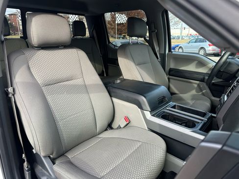 Used 2015 Ford F150 XLT w/ Equipment Group 302A Luxury RWD image 10