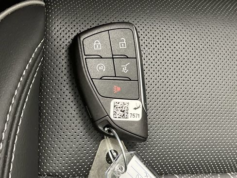 Certified 2023 Buick Envision Avenir AWD/4WD image 31