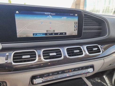 Used 2020 Mercedes-Benz GLE 350 4MATIC image 27