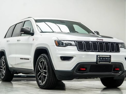 Used 2021 Jeep Grand Cherokee Trailhawk AWD/4WD image 4