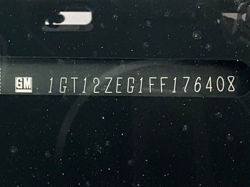 Used 2015 GMC Sierra 2500 SLT w/ Driver Alert Package image 24