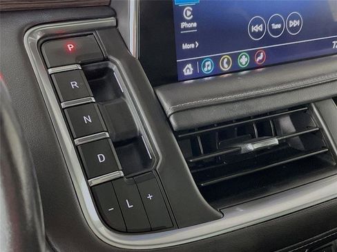 Used 2021 Chevrolet Tahoe LT w/ LT Signature Package image 20