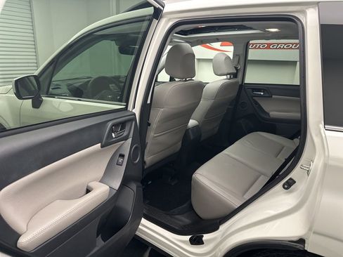 Used 2017 Subaru Forester 2.5i Limited image 6