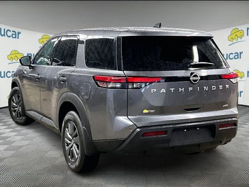 Used 2025 Nissan Pathfinder S image 4