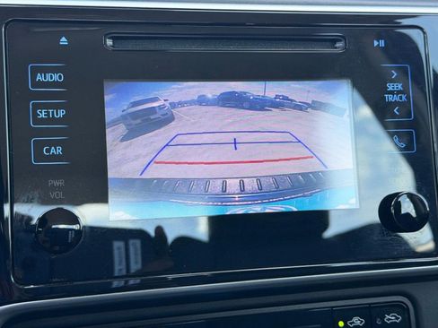 Used 2019 Toyota Corolla SE image 25