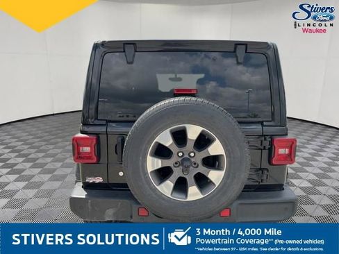 Used 2018 Jeep Wrangler Unlimited Sahara w/ Dual Top Group AWD/4WD image 7