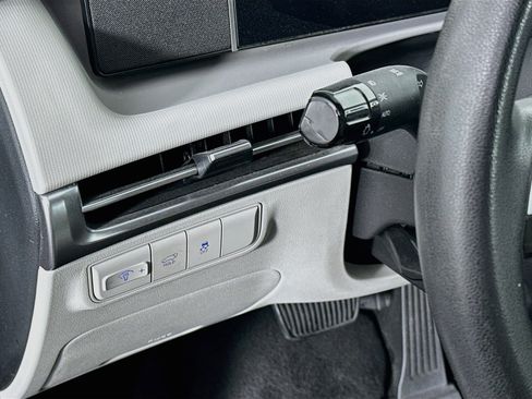 Used 2025 Hyundai Tucson SEL FWD image 17