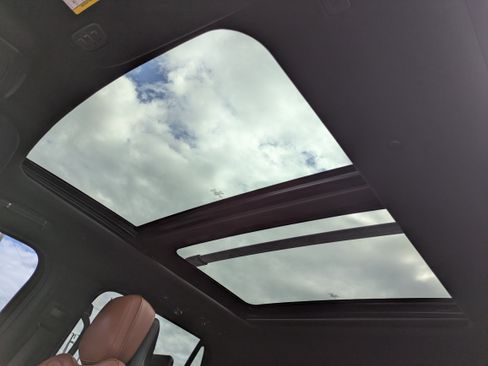 Used 2019 Lincoln Navigator Reserve image 23