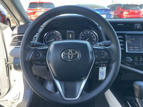 Used 2018 Toyota Camry LE image 24