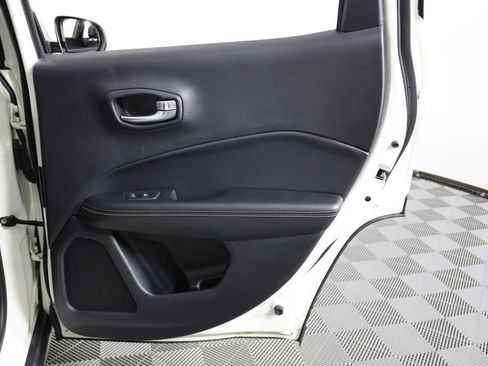 Used 2019 Jeep Compass Latitude w/ Popular Equipment Group image 21